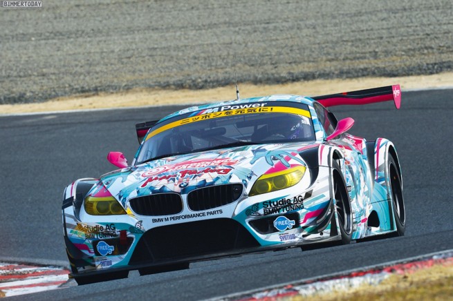 BMW-Z4-GT3-2013-Japan-Super-GT-Art-Car-Studie-2
