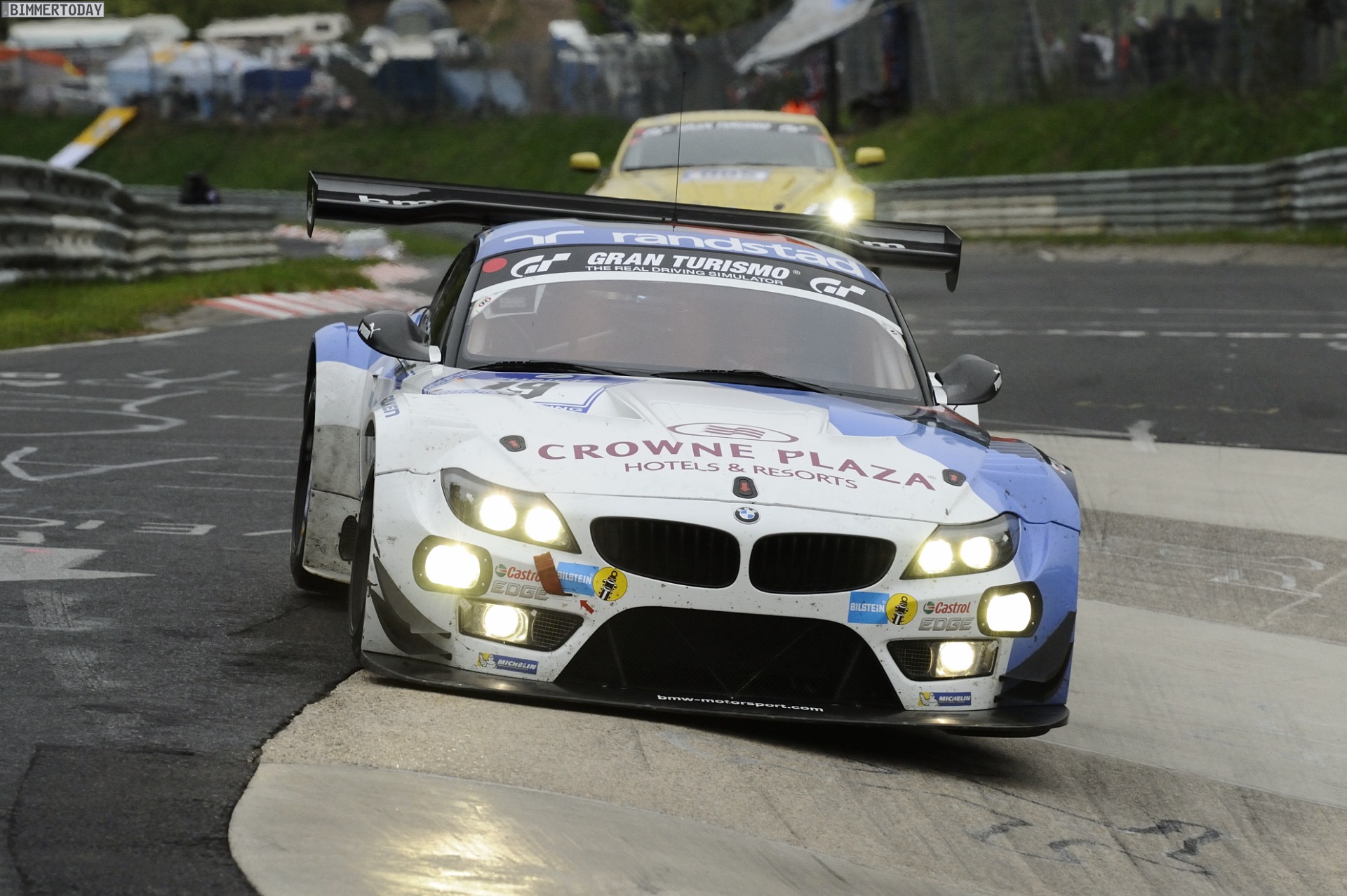http://www.bimmertoday.de/wp-content/uploads/BMW-Z4-GT3-24h-Nuerburgring-2013-Schubert-Motorsport-17.jpg