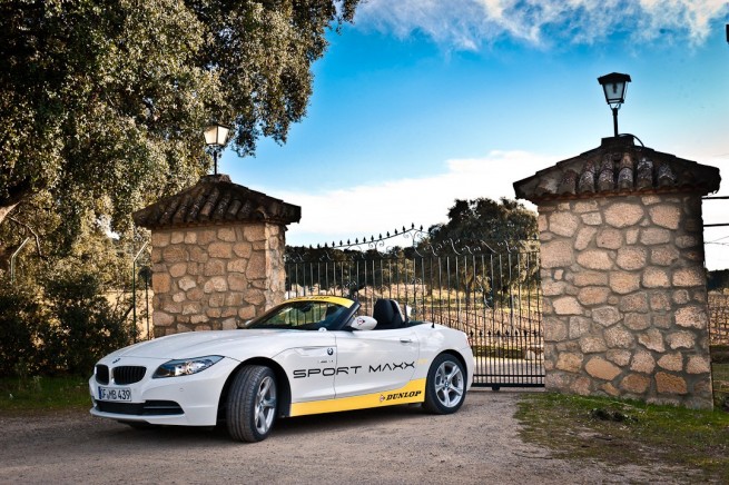 BMW-Z4-M-Paket-Dunlop-Auto-geil-de-03