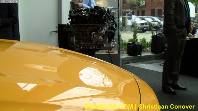 BMW-Z4-sDrive28i-NY2011-Atacama-16
