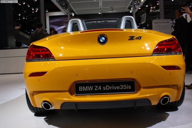BMW-Z4-sDrive35is-Atacama-Gelb-Paris-2010-30