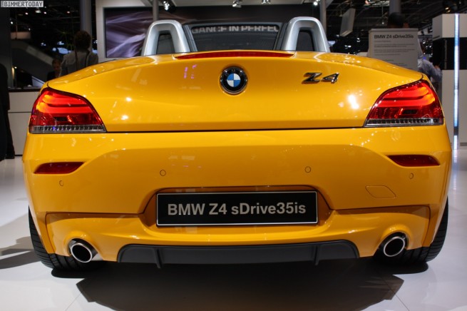 BMW-Z4-sDrive35is-Atacama-Gelb-Paris-2010