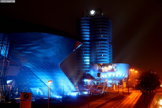 BMW-i-Projektionen-BMW-Welt-Museum-Vierzylinder-01
