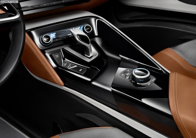 BMW-i8-Concept-Spyder-2012-Interior-02