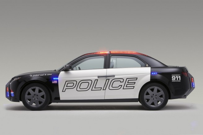 Carbon-Motors-Police-Car-2010-06