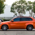 EAS BMW X5 M Tuning: Feuerorange trifft Power-SUV
