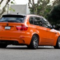 EAS BMW X5 M Tuning: Feuerorange trifft Power-SUV