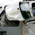 IIHS Small Overlap-Crashtest: BMW 5er F10 nur "Marginal" IIHS Small Overlap-Crashtest: BMW 5er F10 nur "Marginal"