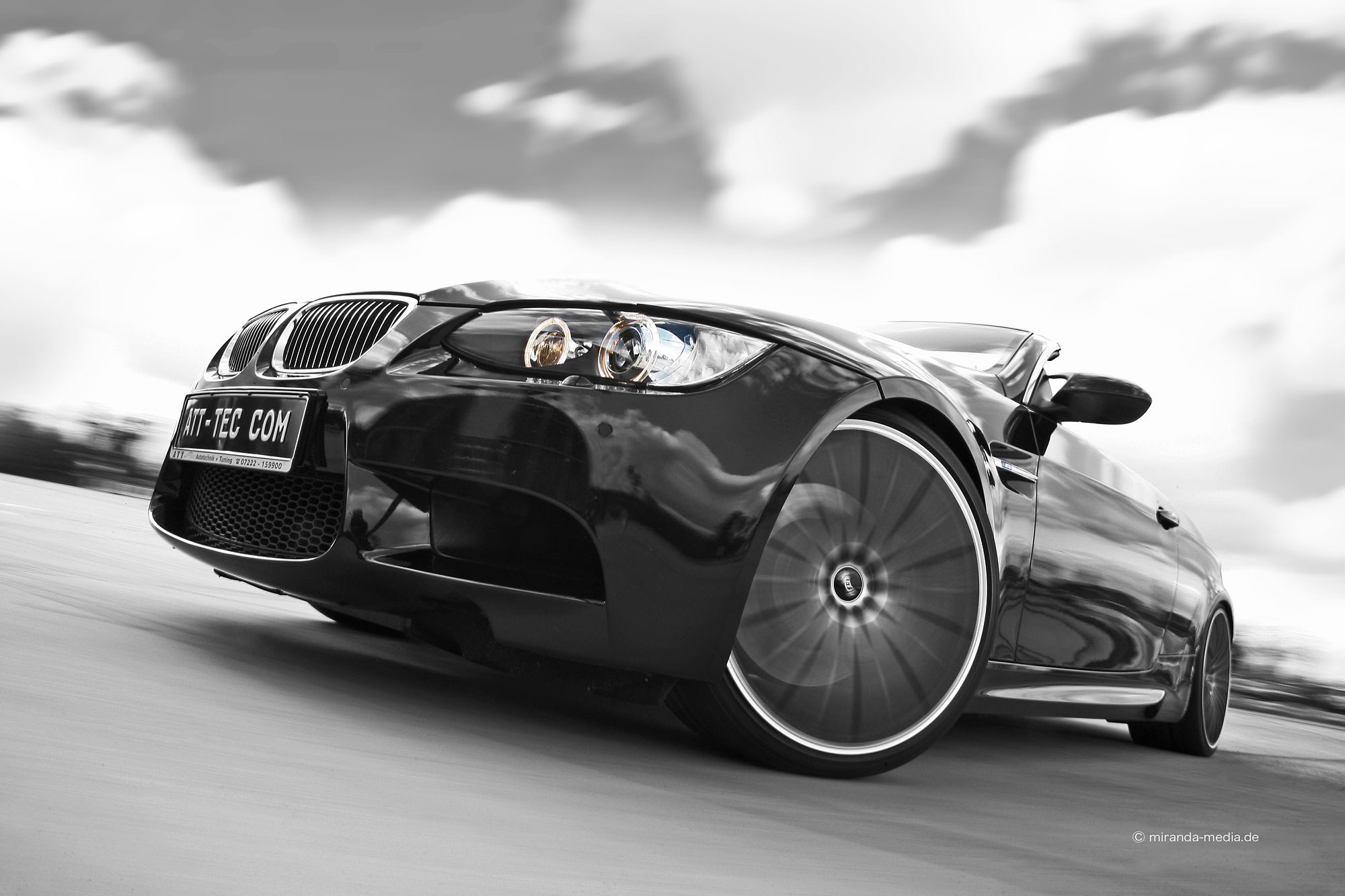 Jordi-Miranda-BMW-Wallpaper-05.jpg