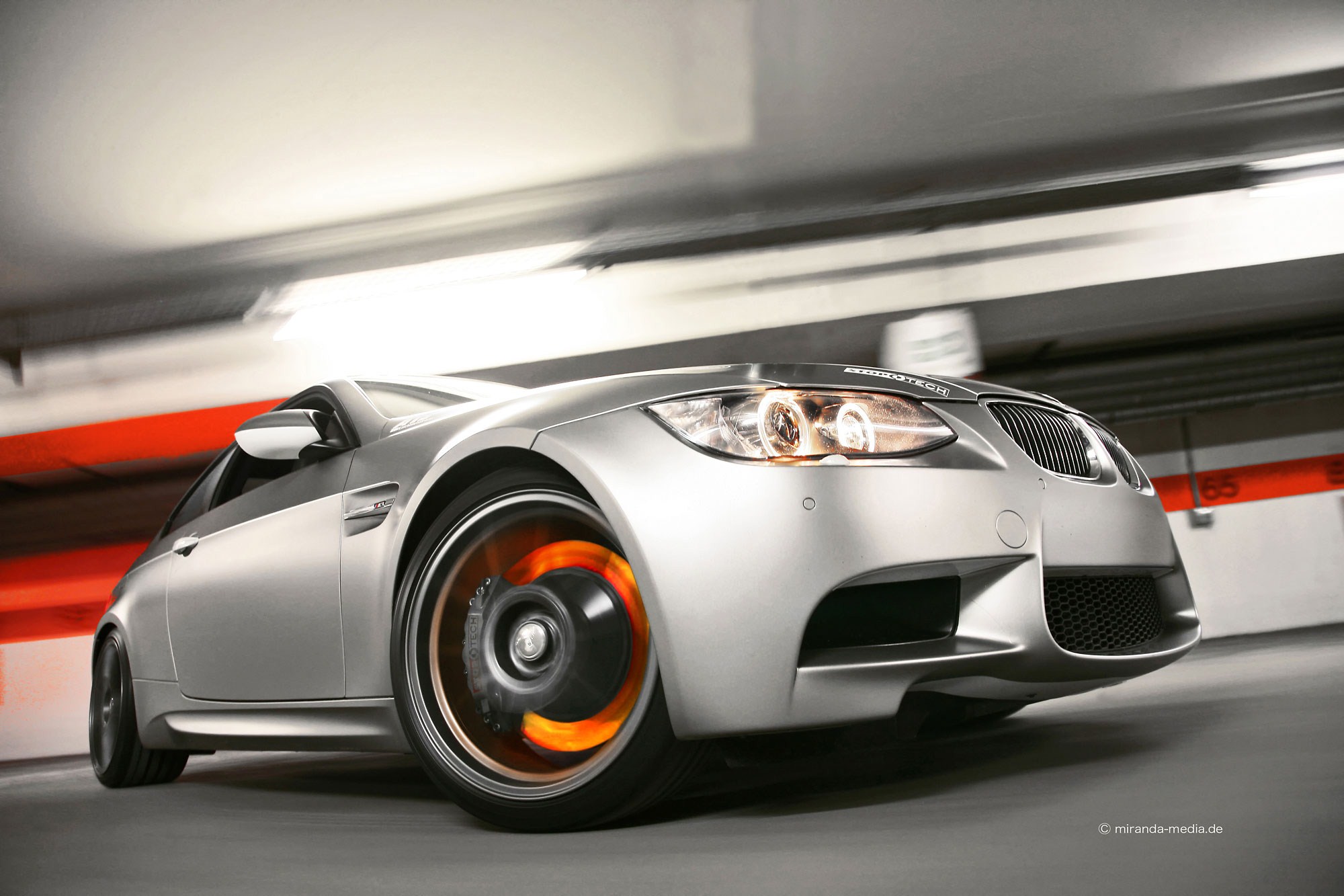 Jordi-Miranda-BMW-Wallpaper-06.jpg