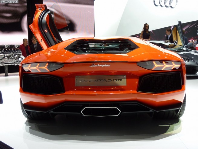 Lamborghini-Aventador-Genf-2011-04-655x491.jpg