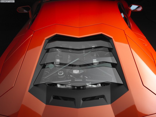 Lamborghini-Aventador-Genf-2011-36-655x491.jpg