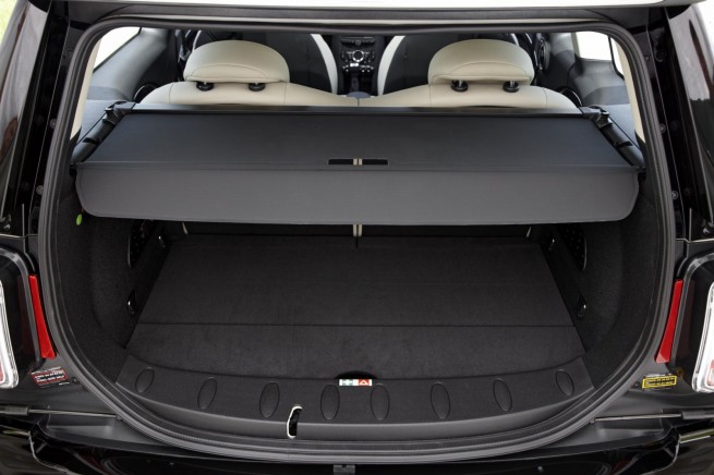 [Bild: MINI-Clubman-R55-LCI-Interieur-06-655x436.jpg]