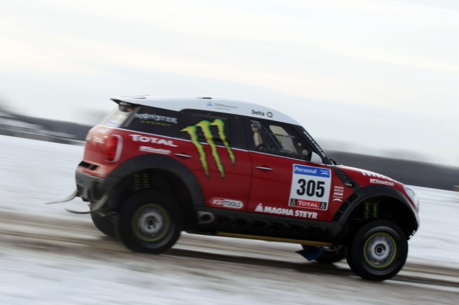 MINI-Countryman-X-Raid-ALL4-Racing-Dakar-2011-Preview-02