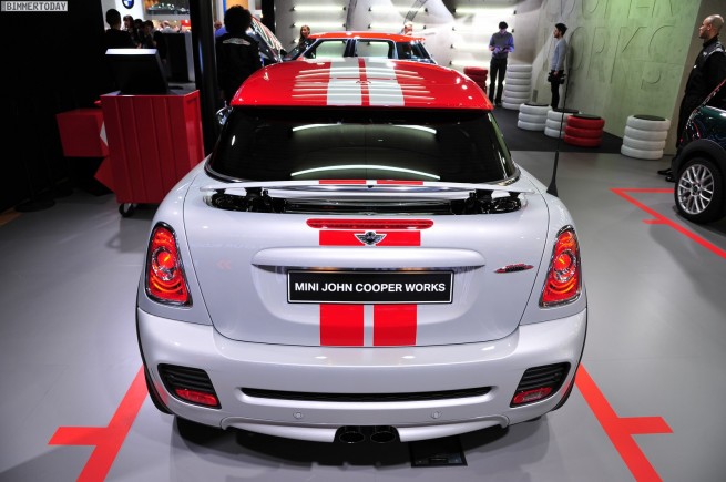 MINI-Coupé-John-Cooper-Works-Genf-2012-01