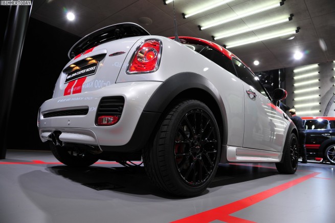 MINI-Coupé-John-Cooper-Works-Genf-2012-02