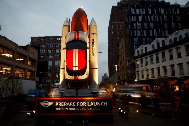 MINI-Coupé-Launch-USA-Spaceshuttle