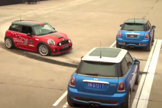 MINI-Guiness-World-Record-Einparken-parallel