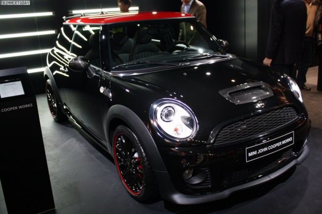 MINI-JCW-R56-LCI-Genf-2011-01