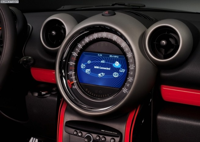 MINI-John-Cooper-Works-Countryman-JCW-R60-Innenraum-Genf-2012-03
