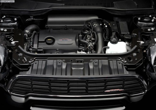 MINI-John-Cooper-Works-Countryman-JCW-R60-Motor-218-PS-Genf-2012-02