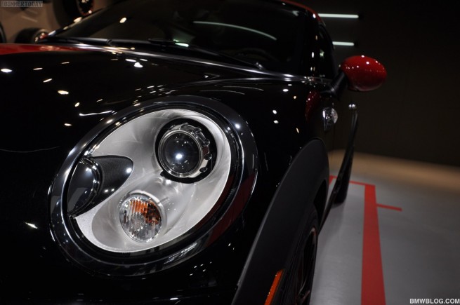 MINI-John-Cooper-Works-Coupe-R58-Detroit-Auto-Show-2012-07
