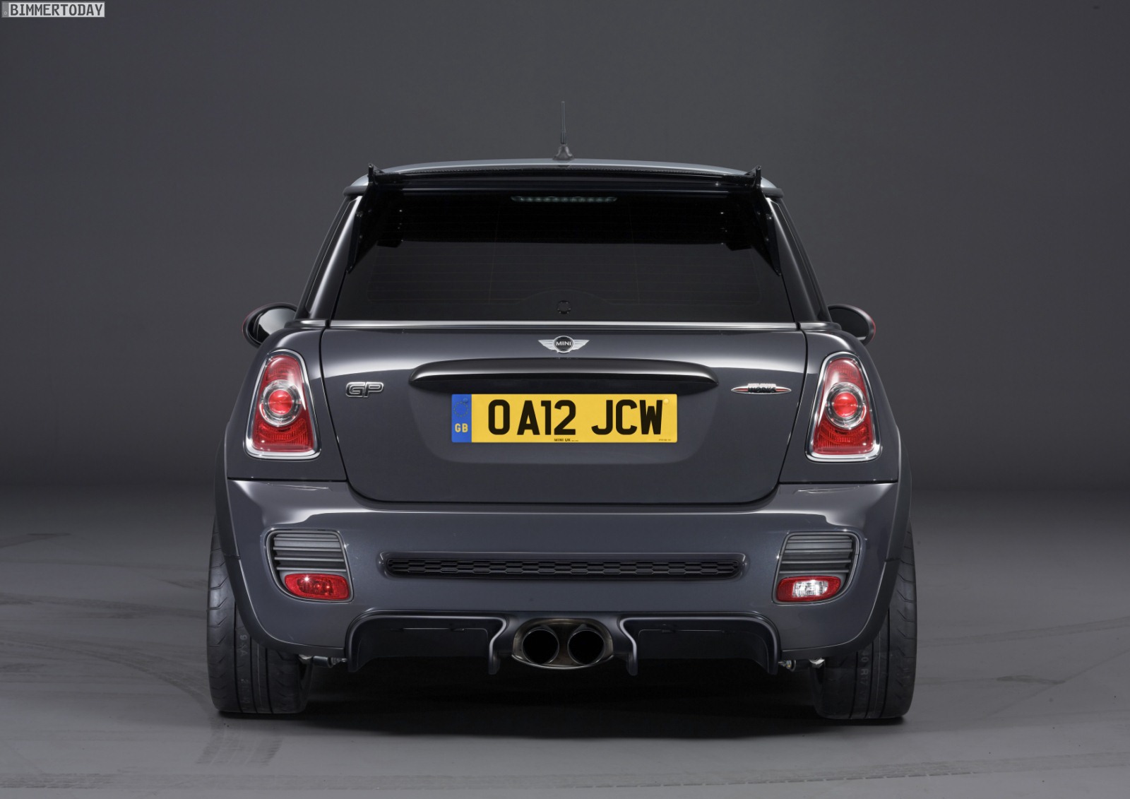 MINI-John-Cooper-Works-GP-2012-MINI-United-01.jpg