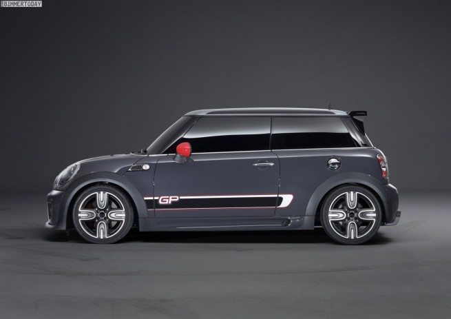 MINI-John-Cooper-Works-GP-2012-MINI-United-02
