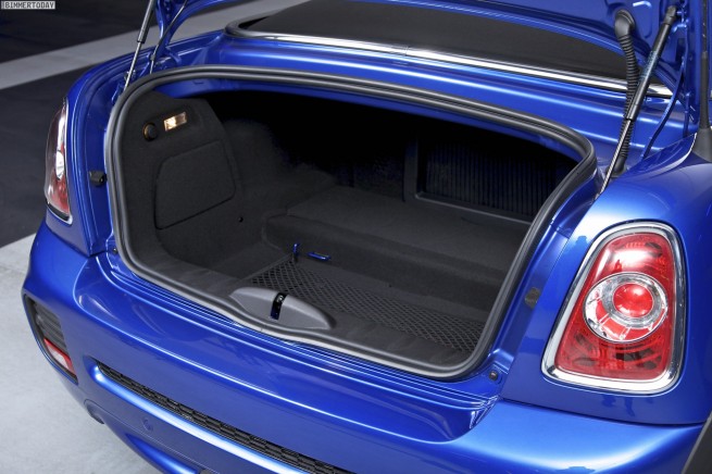 MINI-Roadster-2012-Interieur-UK-RHD-07