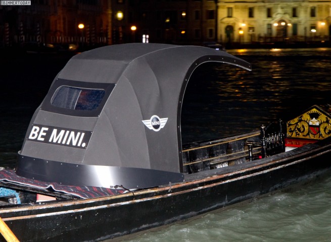 MINI-Roadster-Werbung-Gondel-Venedig-Italien-02