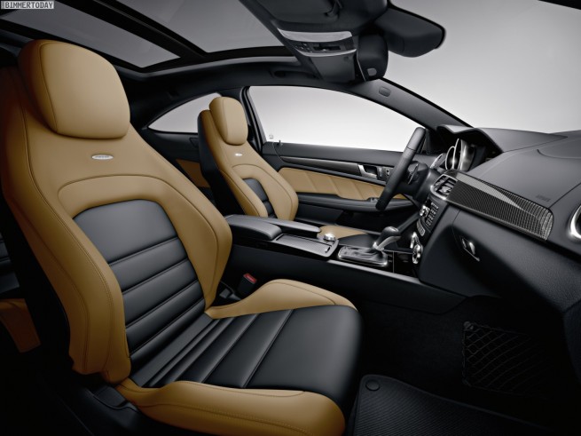 Mercedes-Benz-C63-AMG-Coupé-17
