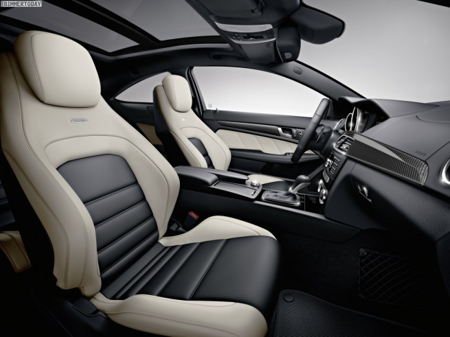 Mercedes-Benz-C63-AMG-Coupé-18