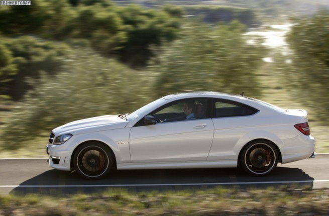 Mercedes-Benz-C63-AMG-Coupé-25
