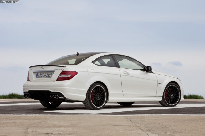 Mercedes-Benz-C63-AMG-Coupé-26