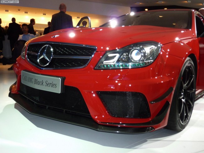 Mercedes-Benz-C63-AMG-Coupé-Black-Series-IAA-2011-06
