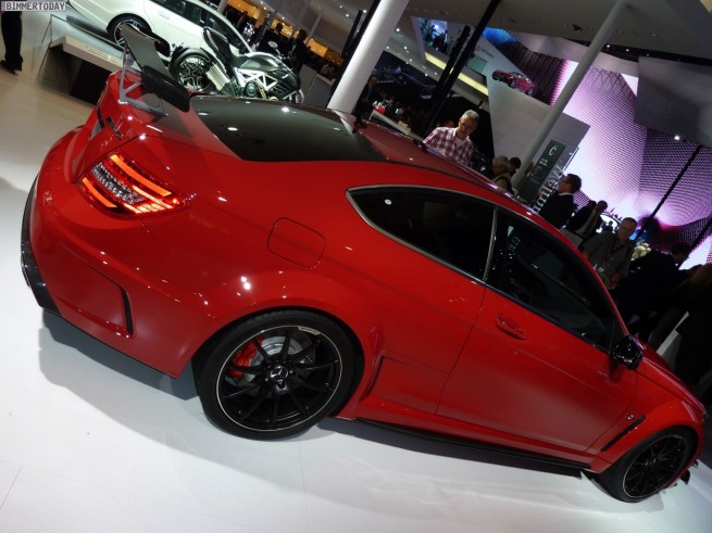 Mercedes-Benz-C63-AMG-Coupé-Black-Series-IAA-2011-11