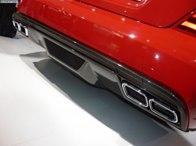 Mercedes-Benz-C63-AMG-Coupé-Black-Series-IAA-2011-12