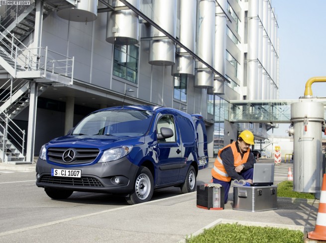 Mercedes-Citan-2012-Renault-Kangoo-01