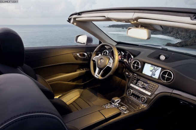 SL 63 AMG, Kristallsilber, Leder Schwarz (R 231) 2011