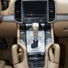 Porsche-Cayenne-Hybrid-AMI-2010-Interieur-15