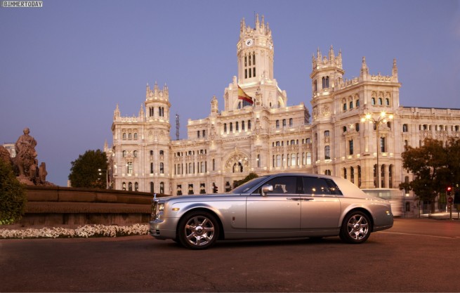 Rolls-Royce-102EX-Elektro-Phantom-World-Tour-2011-03