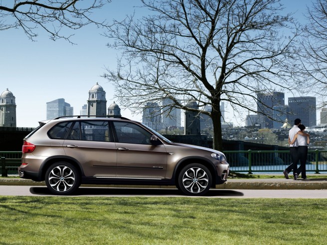 X5-E70-LCI-Wallpaper-05
