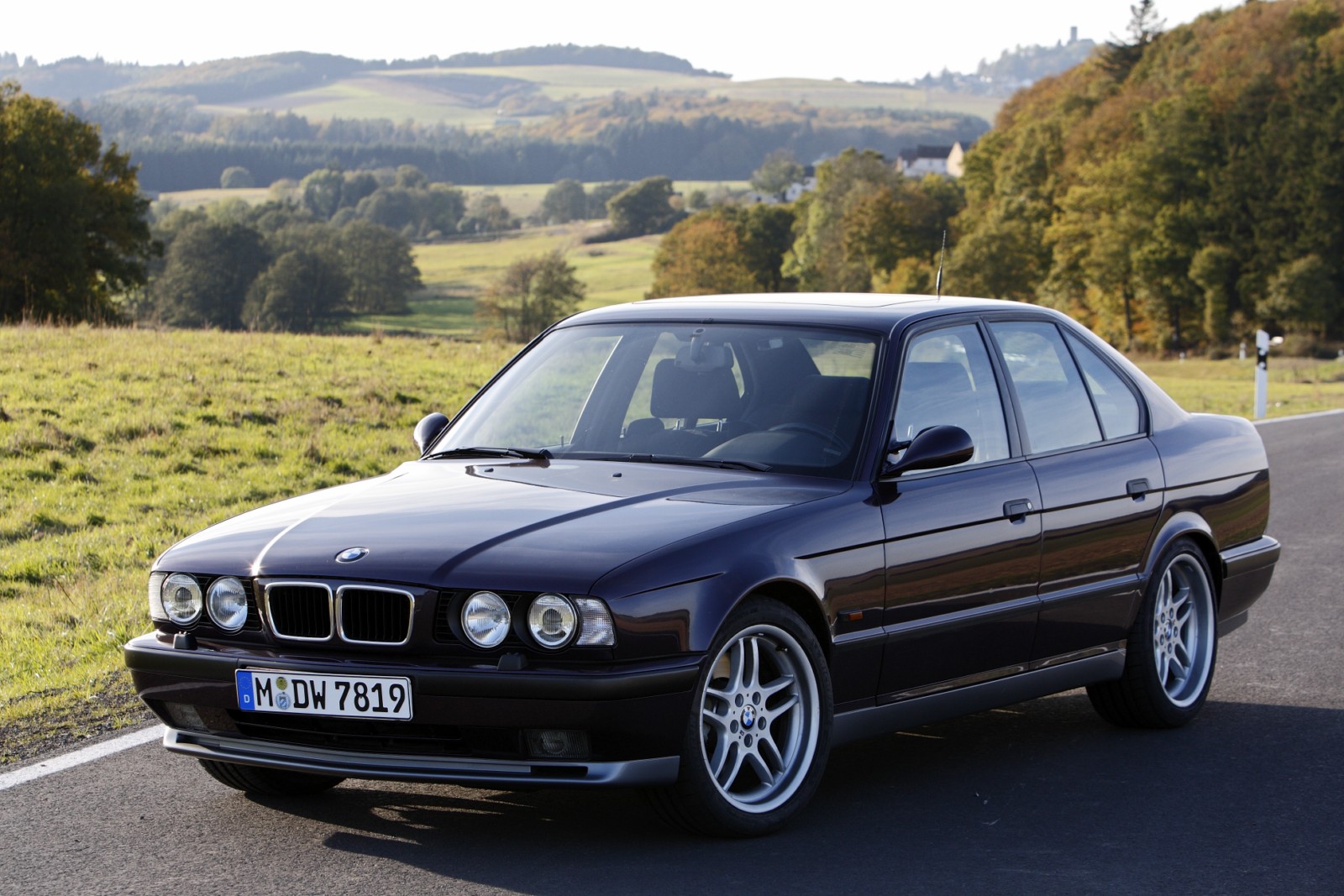 1988 BMW 530i E34 related infomation,specifications