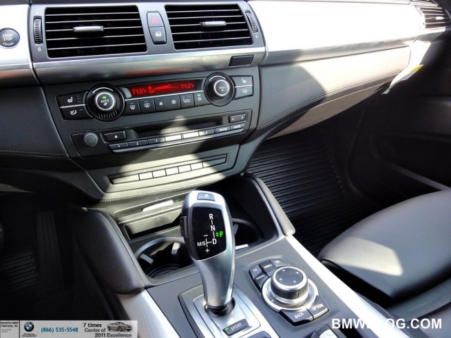 bmw-x6-xdrive50i-13